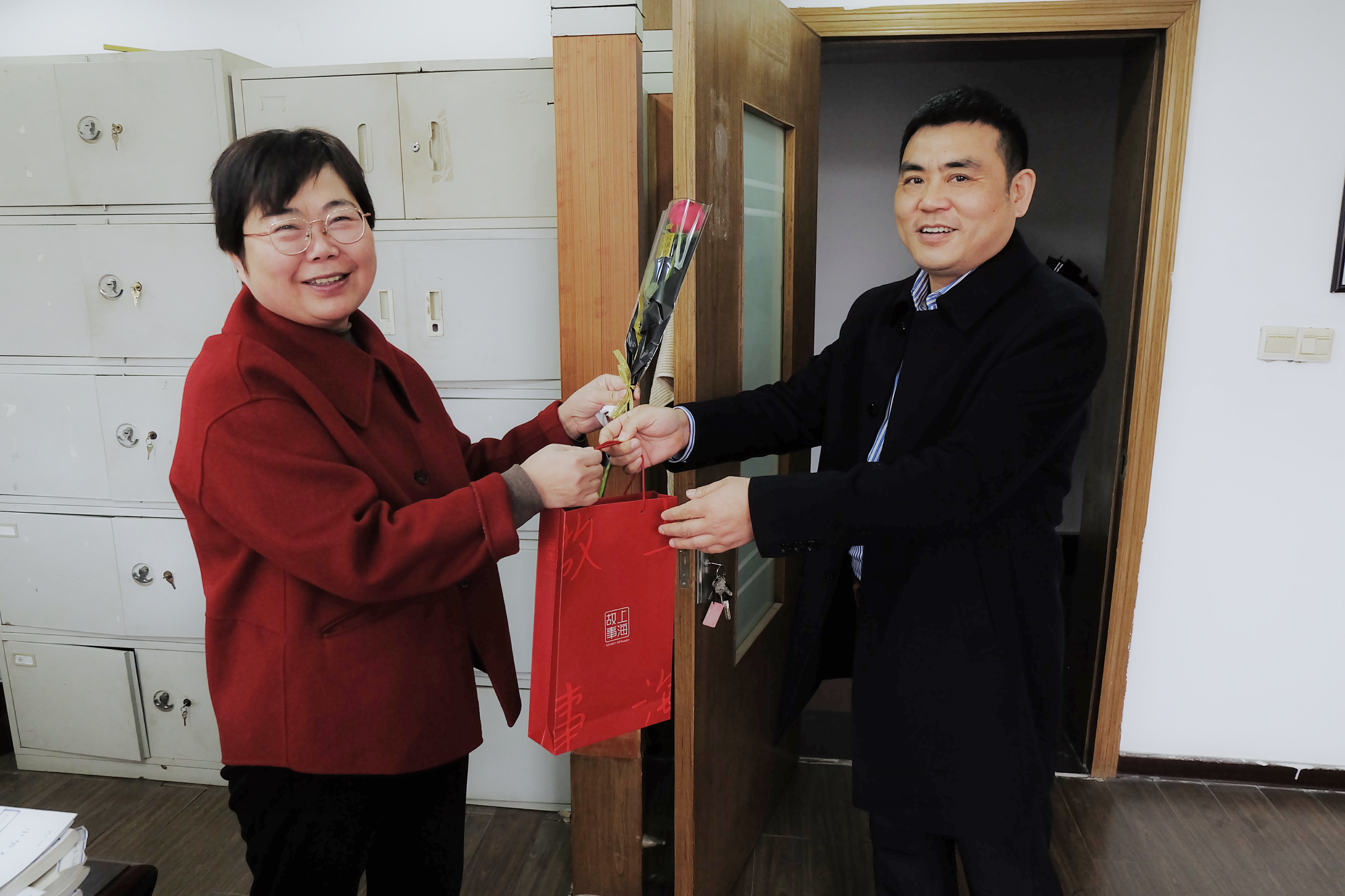 “巾幗綻芳華，奮進譜新篇”——安徽遠通祝所有女性同胞們?nèi)藡D女節(jié)快樂！