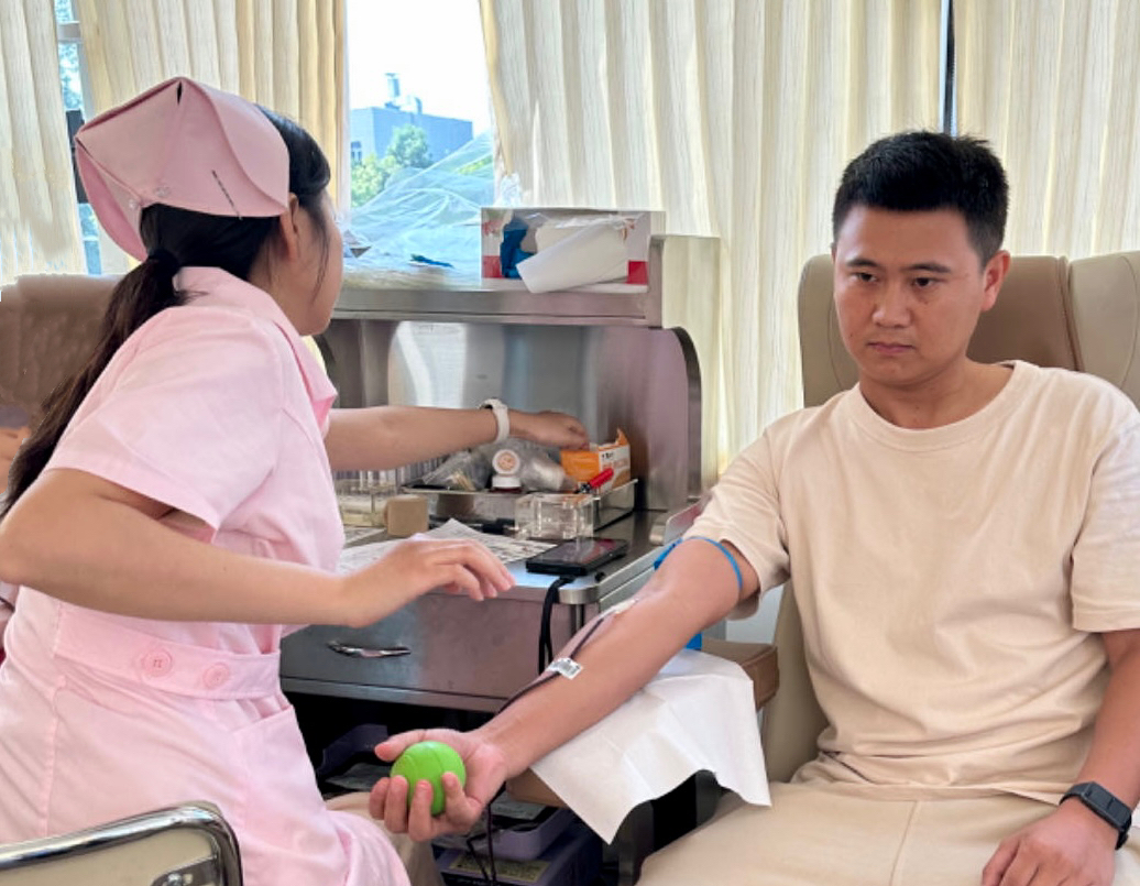 無償獻(xiàn)血，讓愛傳遞